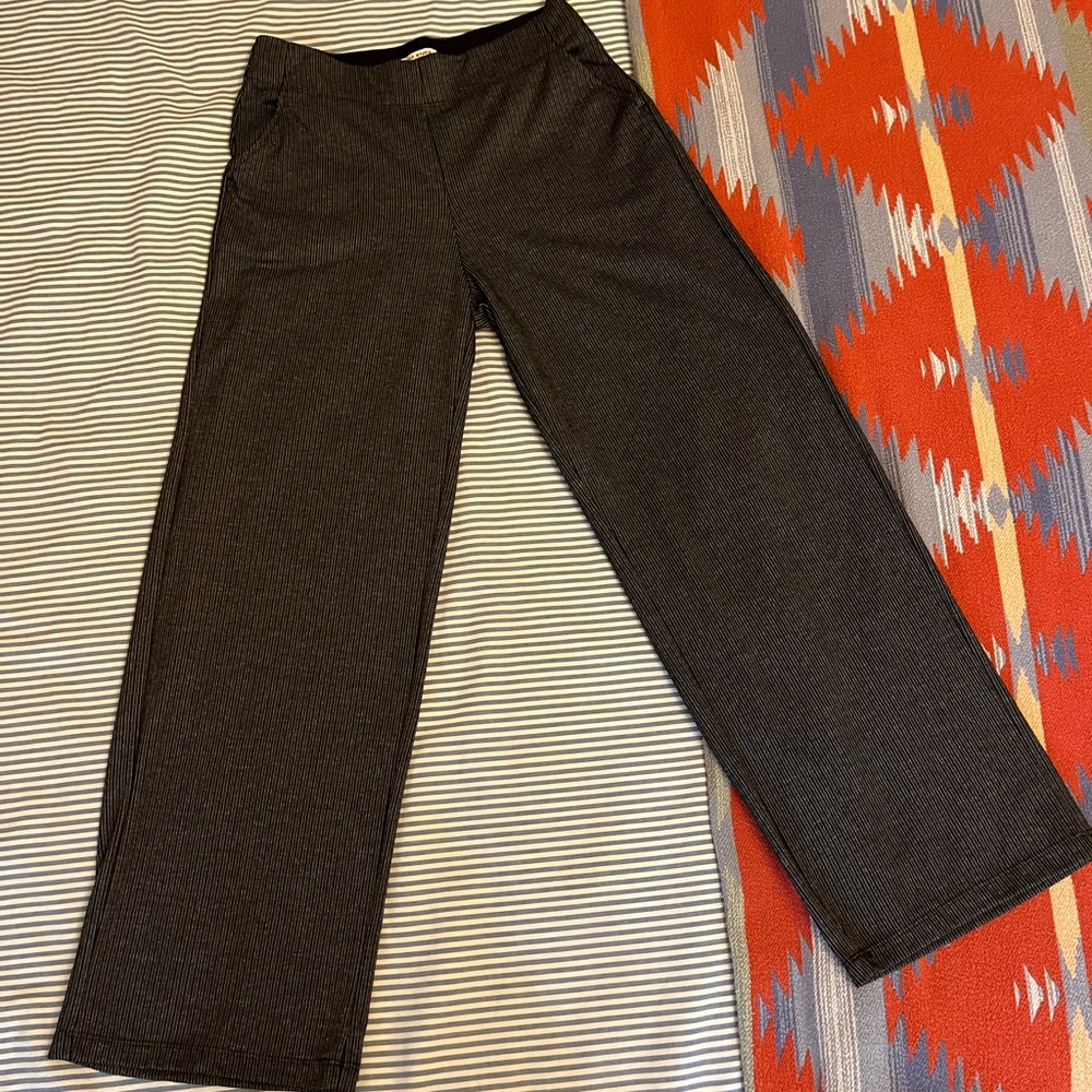 Max Studio Black and White Striped Pants